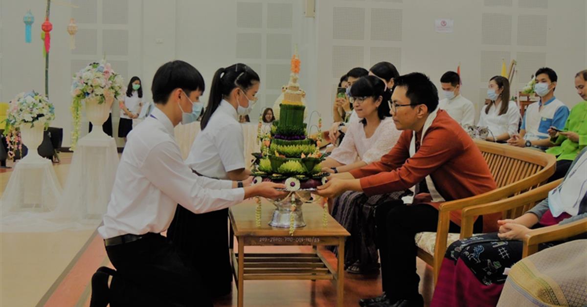 คณะเภสัชศาสตร์ร่วมจัดพิธีไหว้ครูประจำปีการศึกษา 2563